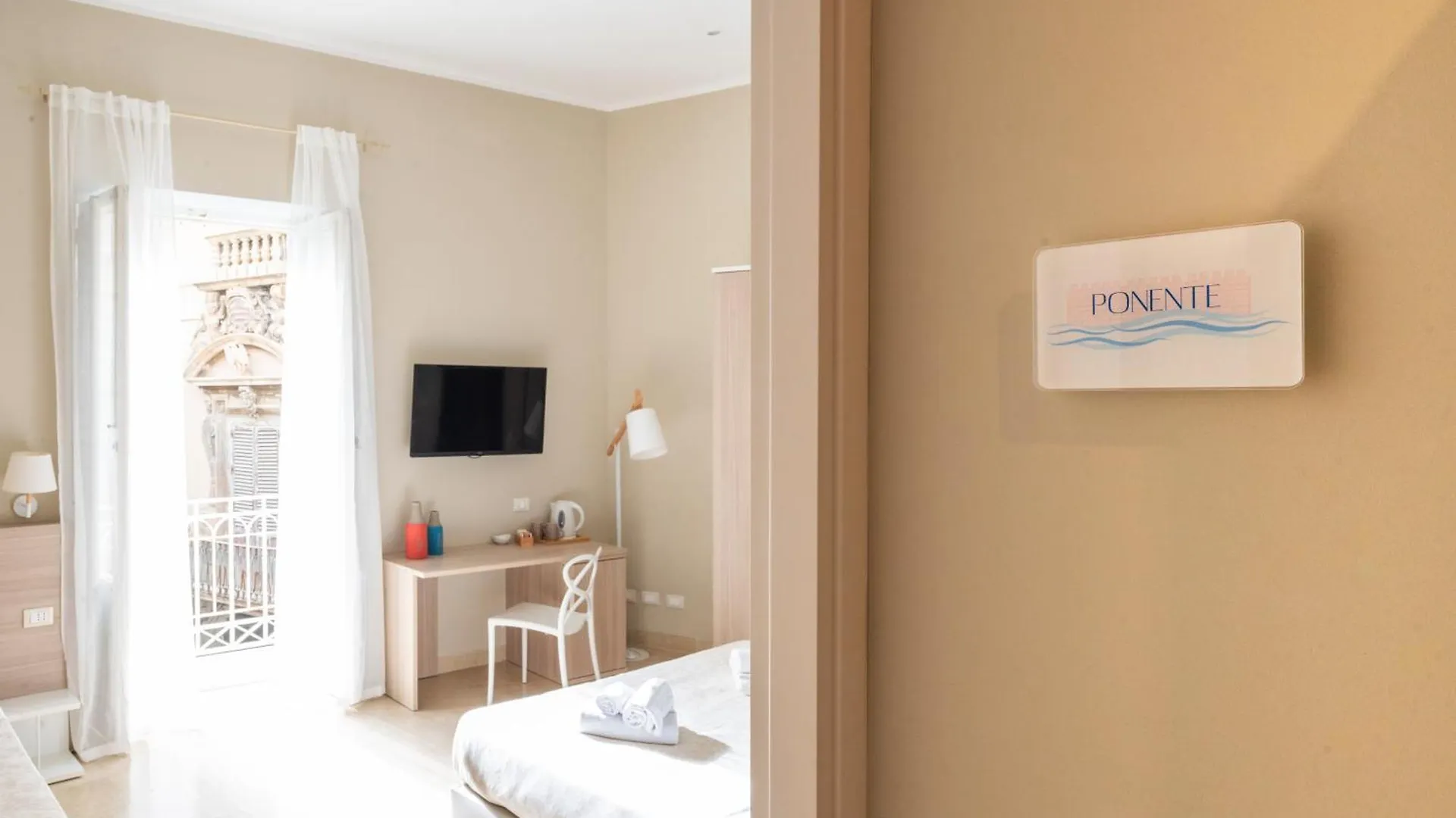 Le Mura - Charme Rooms Trapani Guest house