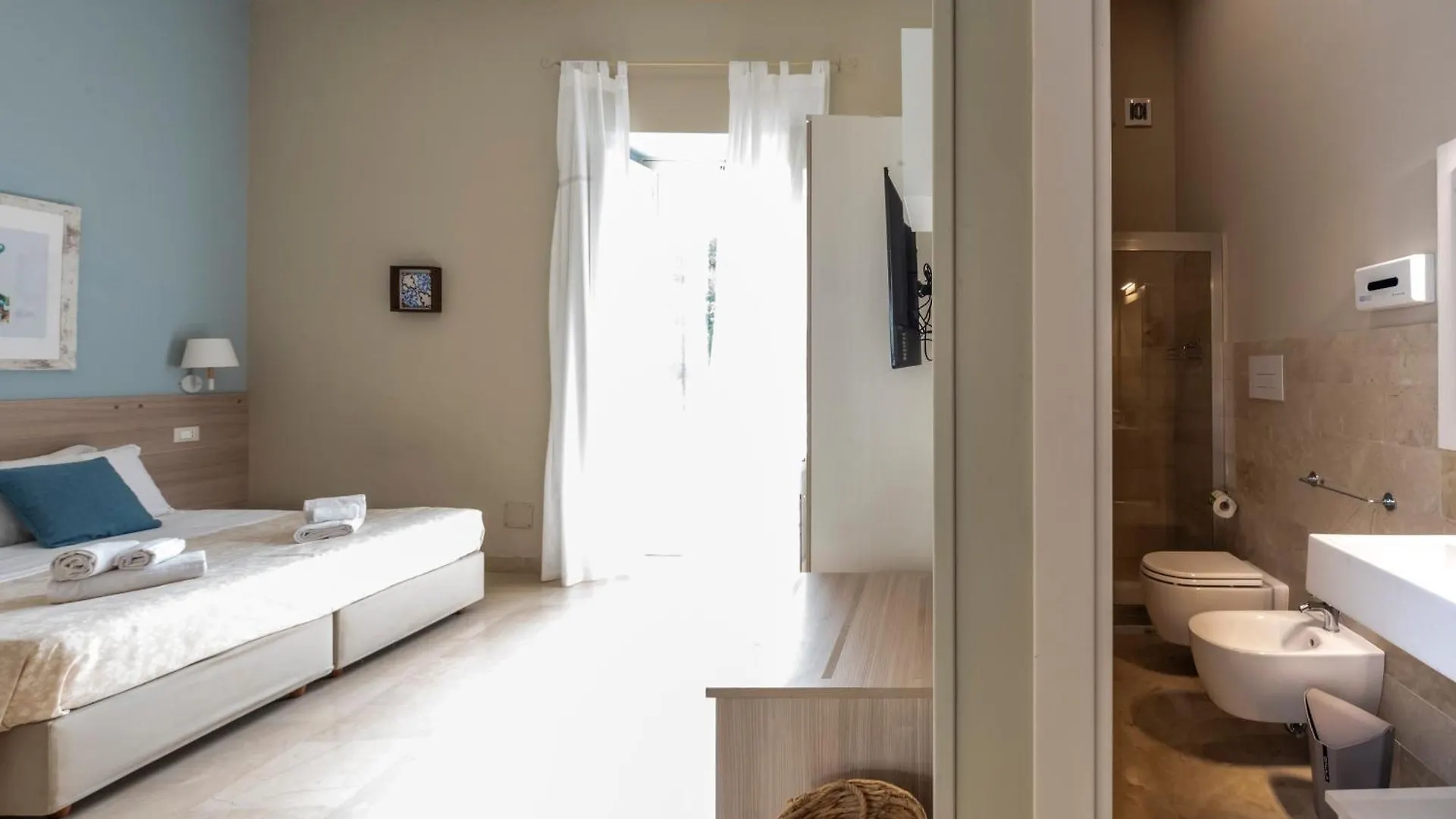 Guest house Le Mura - Charme Rooms Trapani